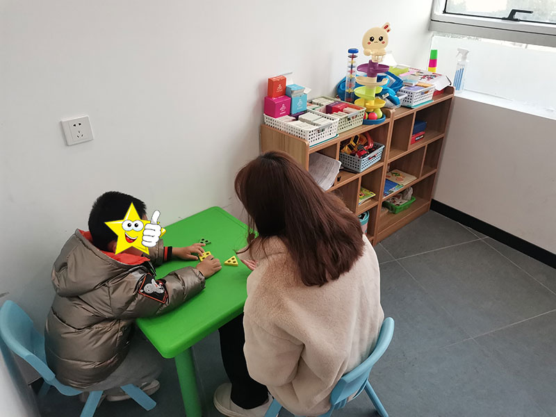 1对1感统教室